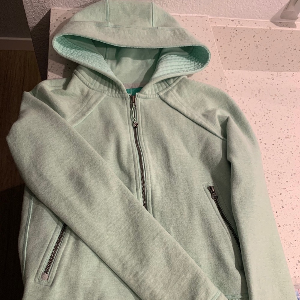 Lululemon Women’s Scuba Hoodie Mint Size 4